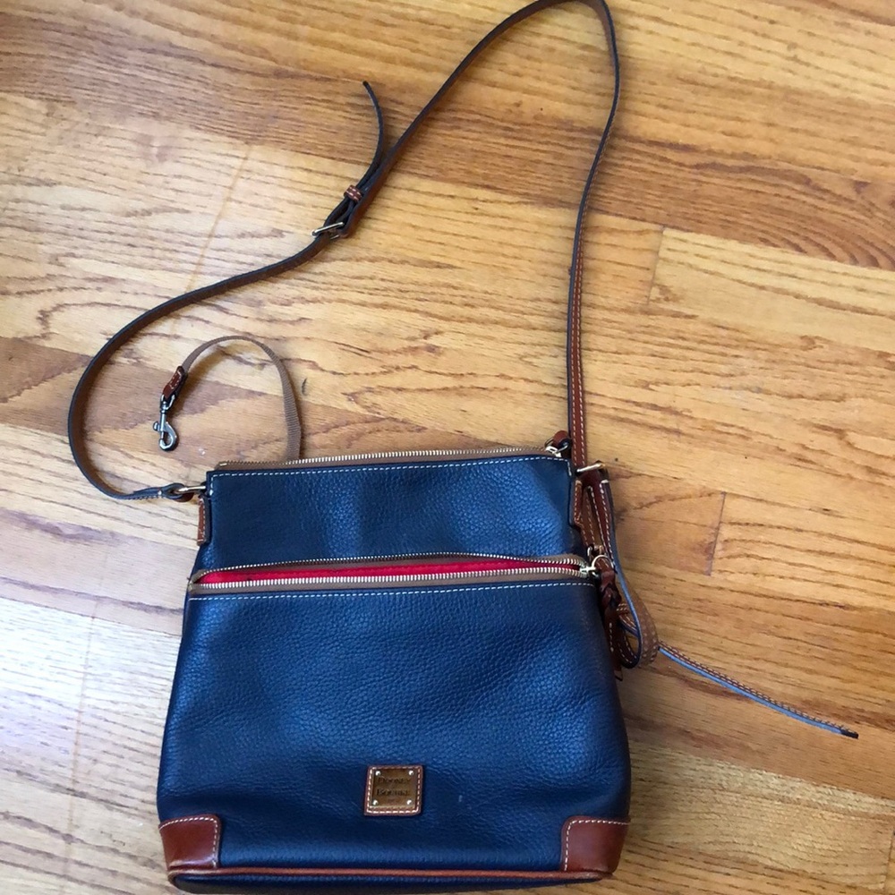 Dooney&Bourke Crossbody 💙💙